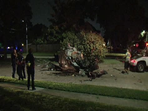 Man Dies After Crashing Car Into Tree In Nw Houston