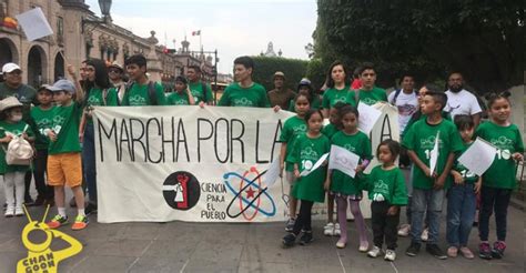 Chicos Y Adultos Marchan Por Calles De Morelia Para Exigir Apoyo A La