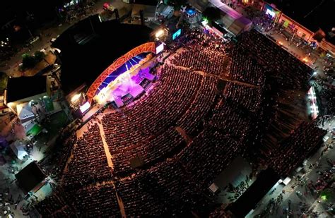 Desde este sábado el Festival de Cosquín acoge y expone el universo