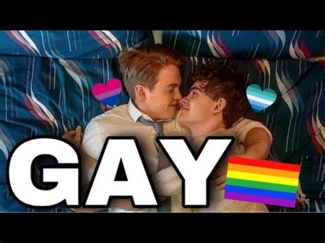 Nick And Charlie Being Gay For 7 Minutes And 28 Seconds Heartstopper YouTube