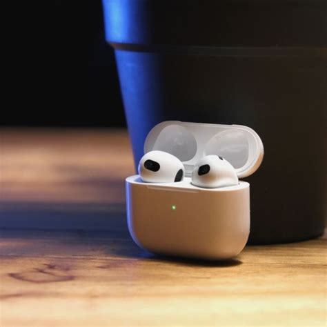 The Evolution of Apple Earbuds-A Comprehensive Guide: