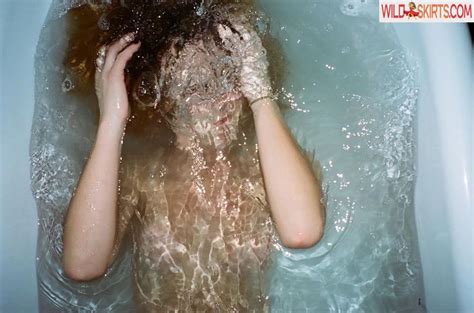 Emily Wickersham Emilywickersham Nude Instagram Leaked Photo