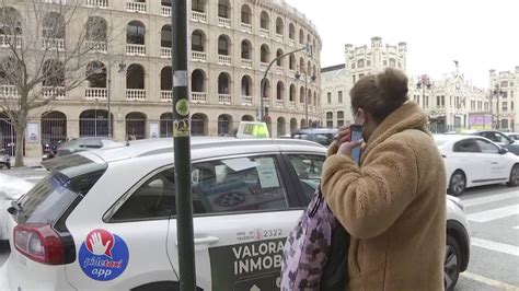 Las mascarillas dejarán mañana de ser obligatorias en los transportes