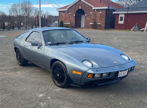 Place Bid 1984 Porsche 928 S 5 Speed PCARMARKET