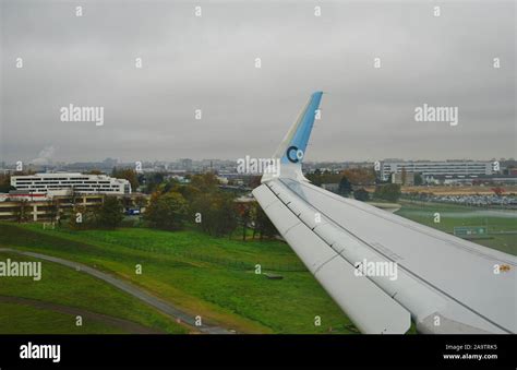 Newark Nj 11 Nov 2019 View Of The Blue And White Winglet Of An