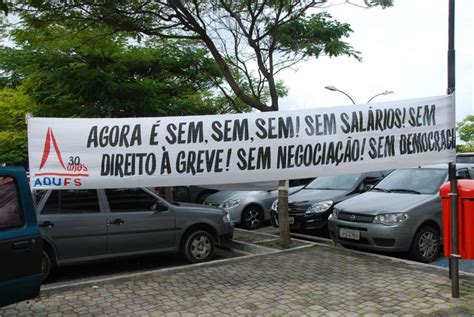 Professores Em Greve Ocupam Assembleia Legistiva