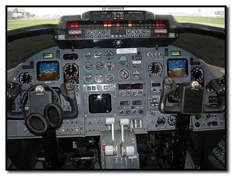 Learjet 31A Cockpit | Cockpit, Lear jet, Fly around the world