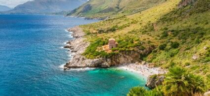 Favignana Traghetti E Aliscafi Spiagge E Dove Dormire Sicilia Info