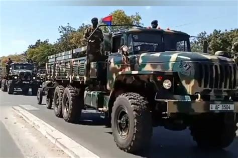 The Russian " Ural "was armed with a NATO anti-aircraft missile system ...