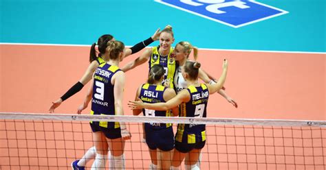 Fenerbah E Opet Cev Ampiyonlar Ligi Ne Galibiyetle Ba Lad Voleybol