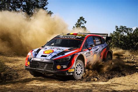 WRC Rally Acrópolis Neuville lidera el triplete de Hyundai con Sordo