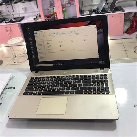 ASUS X541N Quad core HDD – 320GB _ RAM – 4GB Windows 10 Pro _ 2GB Total ...