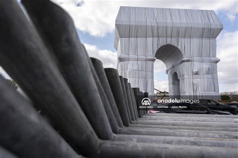 Arc De Triomphe Wrapped In Homage To Christo S Last Monumental Project