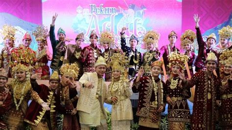 Foto Festival Pekan Adat Sumatera Selatan Kumparan