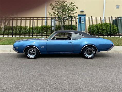 1969 Oldsmobile Cutlass 442 | Adventure Classic Cars Inc.