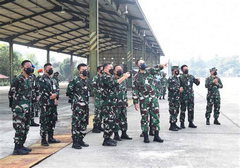 Kasau Tinjau Latihan Giant Flag Di Lanud Atang Sendjaja