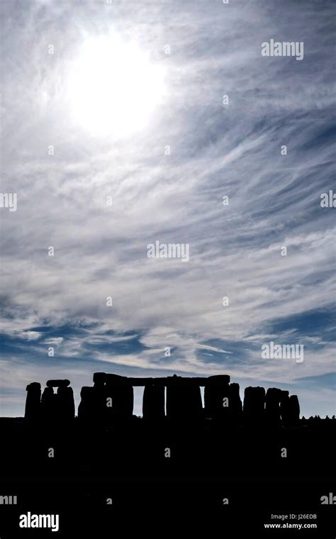 Silueta Del Monumento Prehist Rico De Stonehenge En Wiltshire