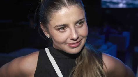 Michelle Renaud Luce Su Embarazo En Un Diminuto Bikini La Fuerte