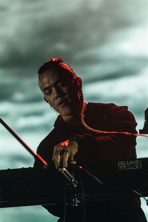 review castaway presents wa unlocked  hbf stadium isolated nation