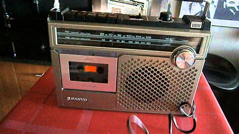 Unboxing Sanyo M2405f Radio Cassette Boombox 70s 80s Youtube