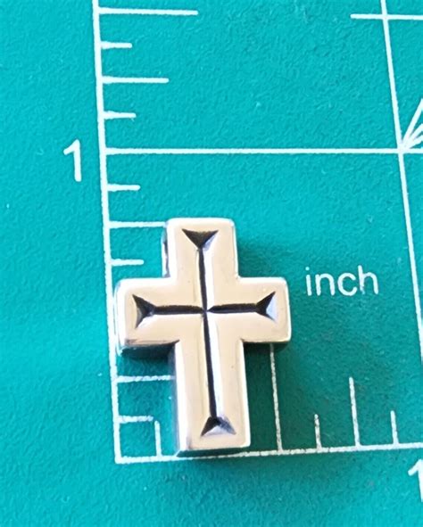 James Avery Retired Thick Cross Pendant Petite Size Gem