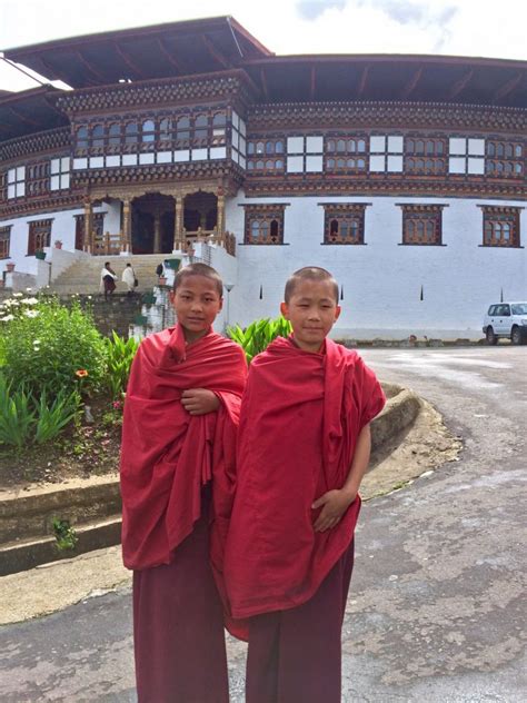 Chukha Dzong Tiptoeingworld