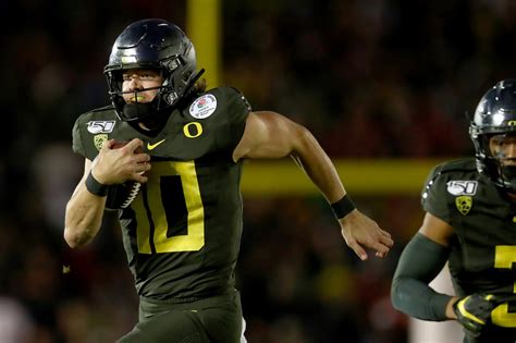 Hometown hero Justin Herbert leads Rose Bowl comeback for Oregon vs ...