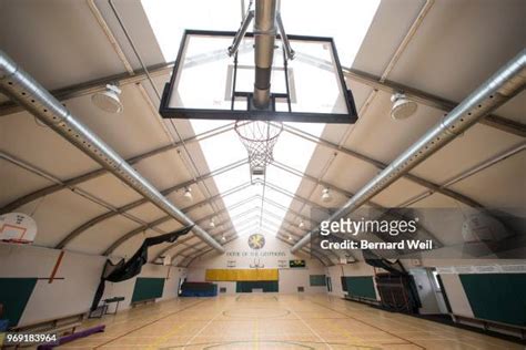 Bayview Glen School Photos and Premium High Res Pictures - Getty Images