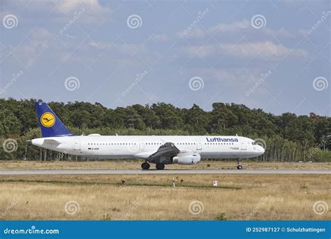 Frankfurt Airport Fraport Airbus A321 231 Of Lufthansa Takes Off