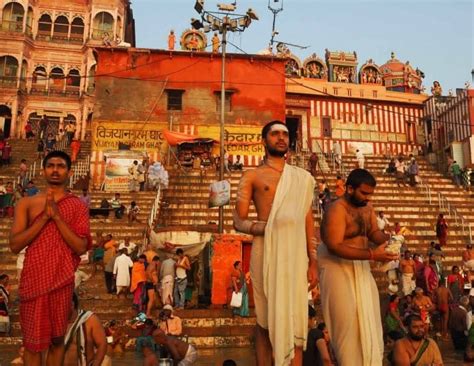 Varanasi Cremation Ghats - 8 Important Things You Need To Know!