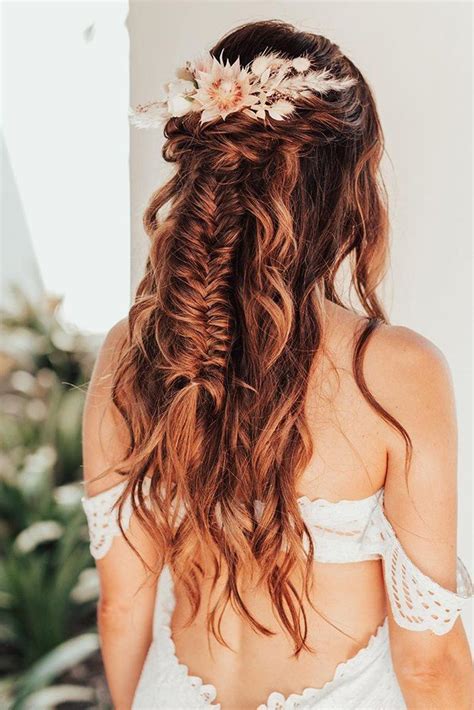 Wedding Hairstyles With Hair Down Looks Expert Tips Wedding