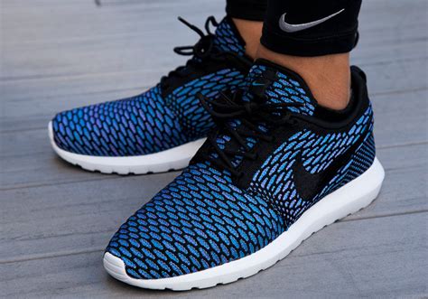 Nike Roshe Run Flyknit August Releases Sneakernews