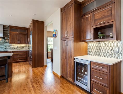 What Color Countertop Goes With Walnut Cabinets Homeminimalisite