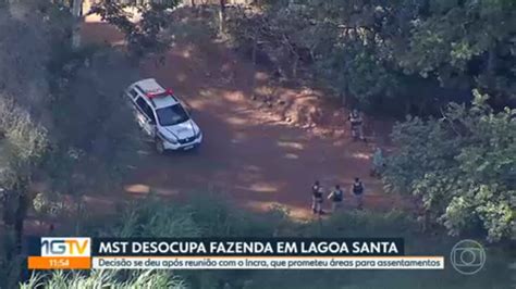 Vídeo MST desocupa fazenda em Lagoa Santa MG1 G1