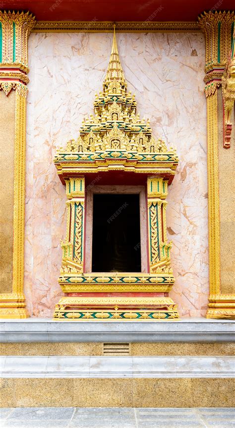 Premium Photo | Gold buddha statue