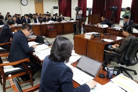 충북도의회 건설환경소방위 청주공항 주차면 확보 등 기반시설 확충 주문 연합뉴스