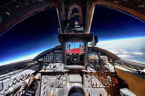 Lockheed U-2 Dragon Lady cockpit. [2160×1440] : r/MilitaryPorn