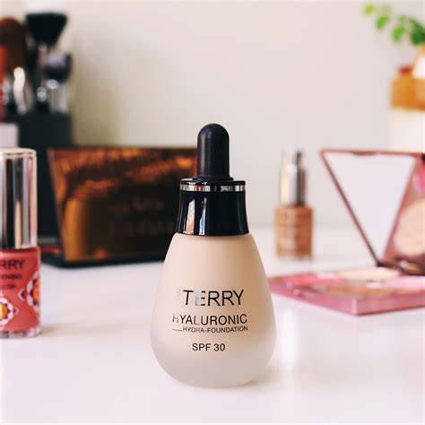 By Terry Hyaluronic Hydra-Foundation - Review - Amy's Chapter
