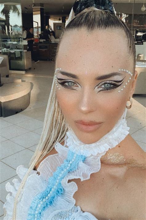 Beautiful Anna Y O From Istanbul With Blonde Hair ID LadaDate