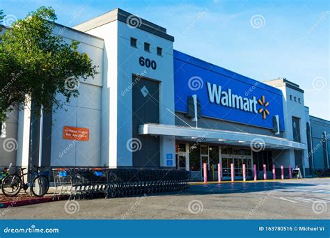 Walmart Store Facade and Entrance Editorial Photo - Image of food ...