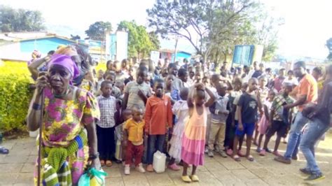 Covid19 Bukavu Des Habitants Dans La Rue Pour Exiger La Reprise Des