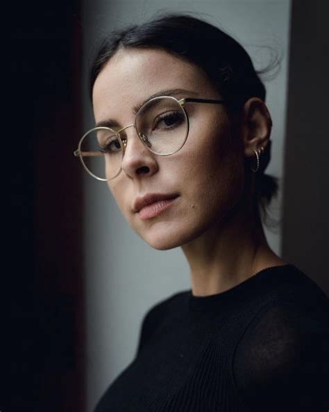 Round Glass­es In Met­al Frame Worn By Lena Meyer Landrut On Her