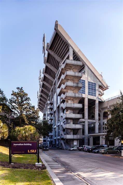 Exterior view of LSU's Tiger Stadium - You should have been there ...