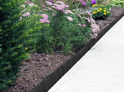 Black Flexible Poly Landscape Edging (6-Pk) 15' of Edging | Quality Accents