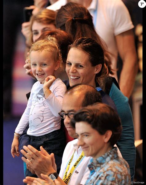 Laure Manaudou Étonnée par le physique de sa fille aînée Manon déjà