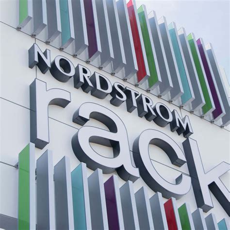 Is Orange Juice Healthy? Registered Dietitians Explain - Parade