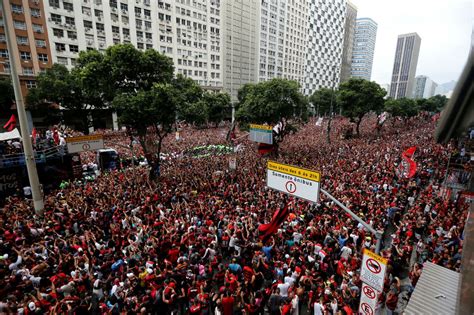 Las Calles De Río De Janeiro Colmadas Para Recibir Al Flamengo Sol Play 915