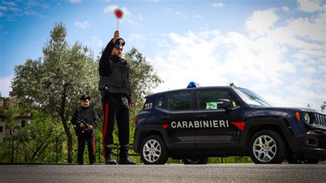 Veroli Sora Taglia I Tubi Di Un Distributore Di Carburante Per Rubare