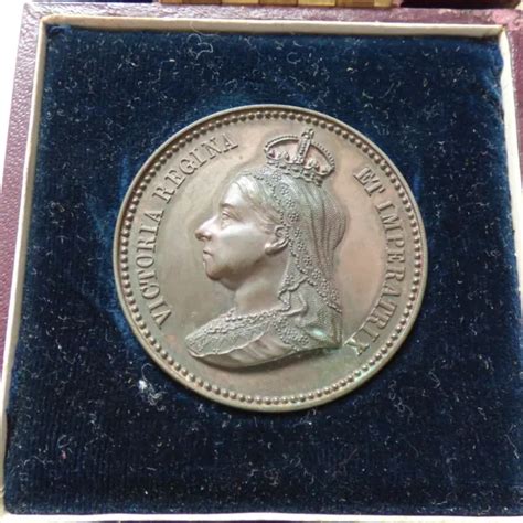 Queen Victoria Diamond Jubilee Bronze Medal By J Carter Sc