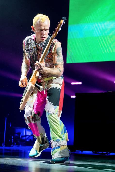 Red Hot Chili Peppers Flea 15 27 Viel Live Spaß Mit Den Chili